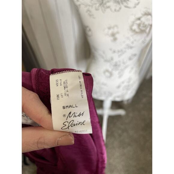 Vintage Miss Elaine Nightgown Silky Burgundy Soft Nylon Lace Made USA Sz Small - Picture 4 of 7